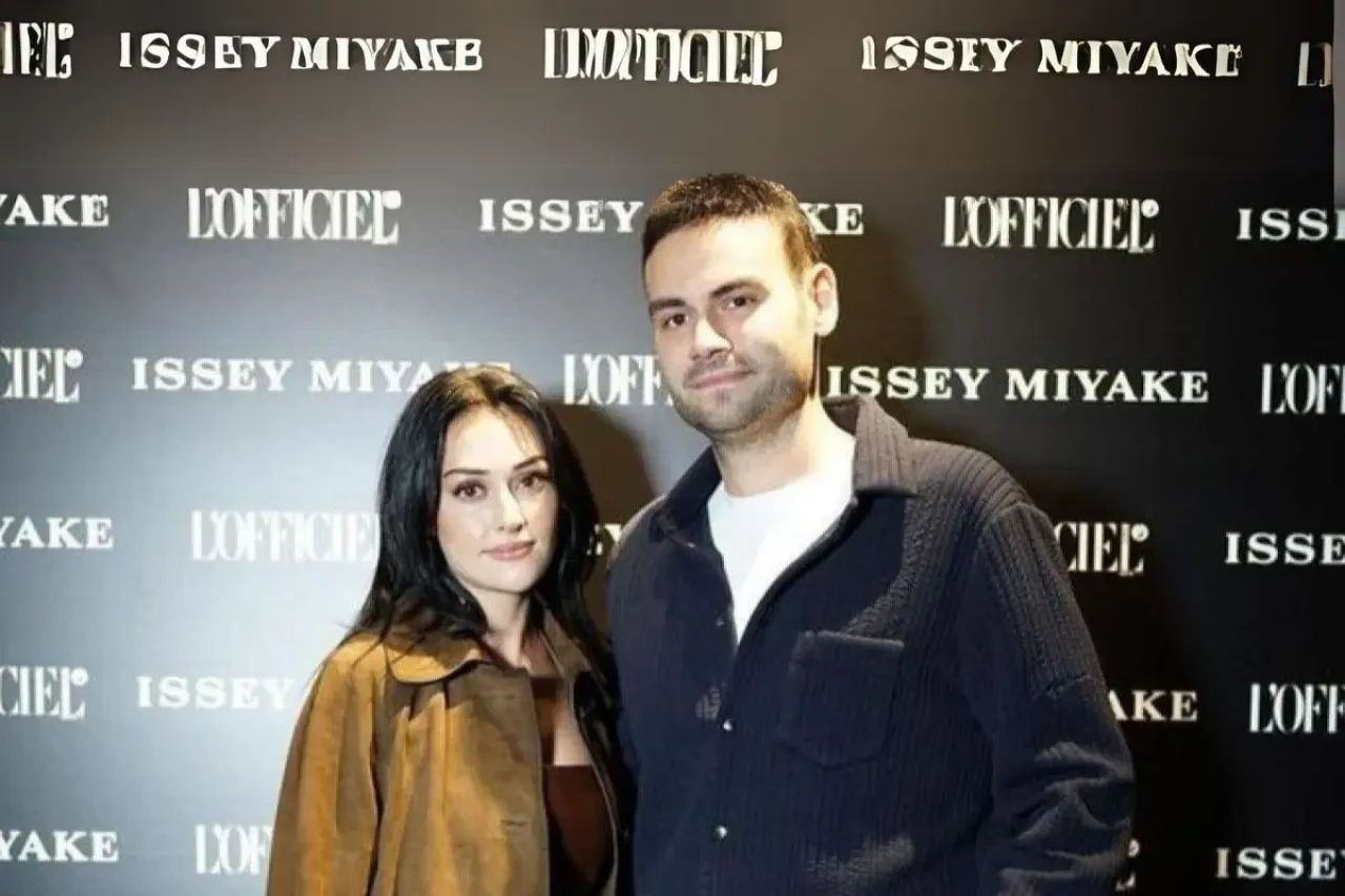 Ünlü oyuncu Esra Bilgiç ve sevgilisi Faruk Sabancı, aşk dolu pozlarını paylaştı!