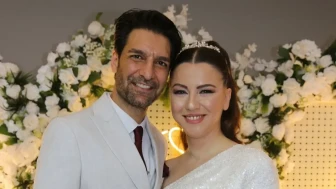 Taner Rumeli ve Ceyda Aşık, 13 yıllık ilişkilerini evlilikle taçlandırdılar.