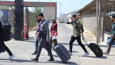 Suriyeli Mülteciler, Vatanlarına Gönüllü Geri Dönmeye Başladı