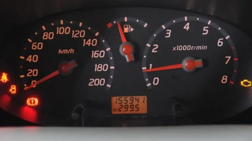 Araç Kilometre Sorgulaması Artık Çok Kolay: SMS ile Hızlı Kontrol