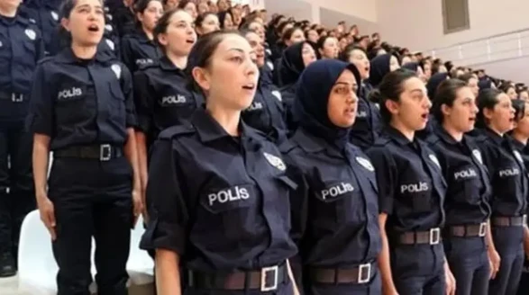 “Kadın Polis Alımında Merak Edilen Şartlar: Kimler Başvurabiliyor?”