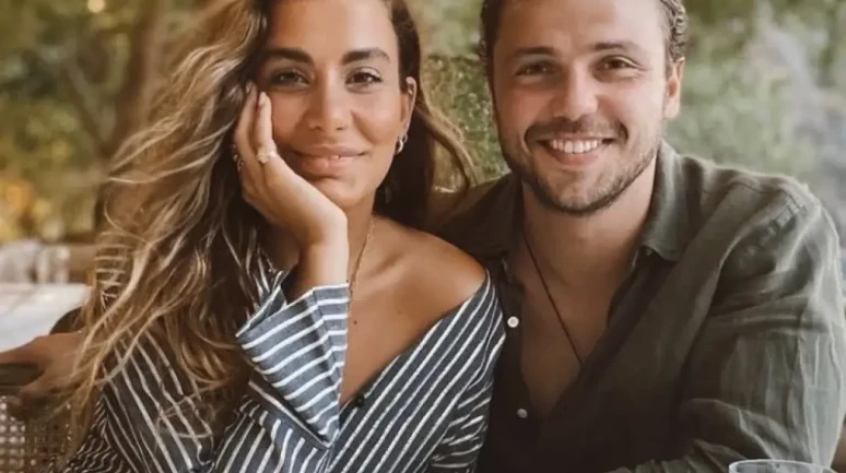 Doğum Vakti Yaklaşıyor! Zeynep Mayruk, Hamilelik Pozuyla Göz Kamaştırdı