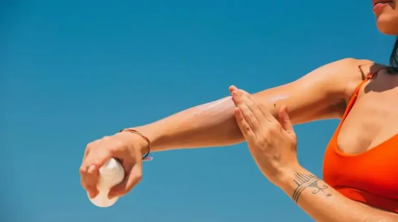 Güneş Kremini Makyajdan Sonra mı Sürmeli Önce Mi?