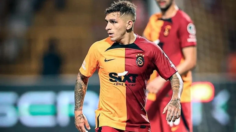 “Lucas Torreira’dan Taraftara Mesaj: ‘Galatasaray İçin Her Şartta Mücadele Ederiz’”
